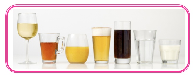 Onder de loep: 5 dagelijkse drankjes die mogelijkerwijs je huid doen verslechten