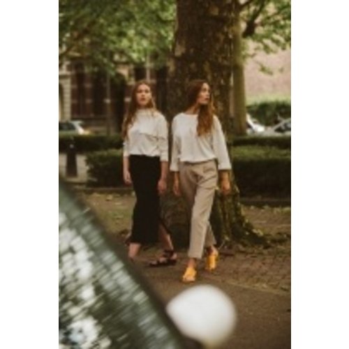 Studio Ruig Studio Ruig Trousers Bobette 19 zand Studio Ruig Studio Ruig Trousers Bobette 19 zand