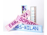 Little Letters Little Letters letterplankje 8 blokjes grijs/stip