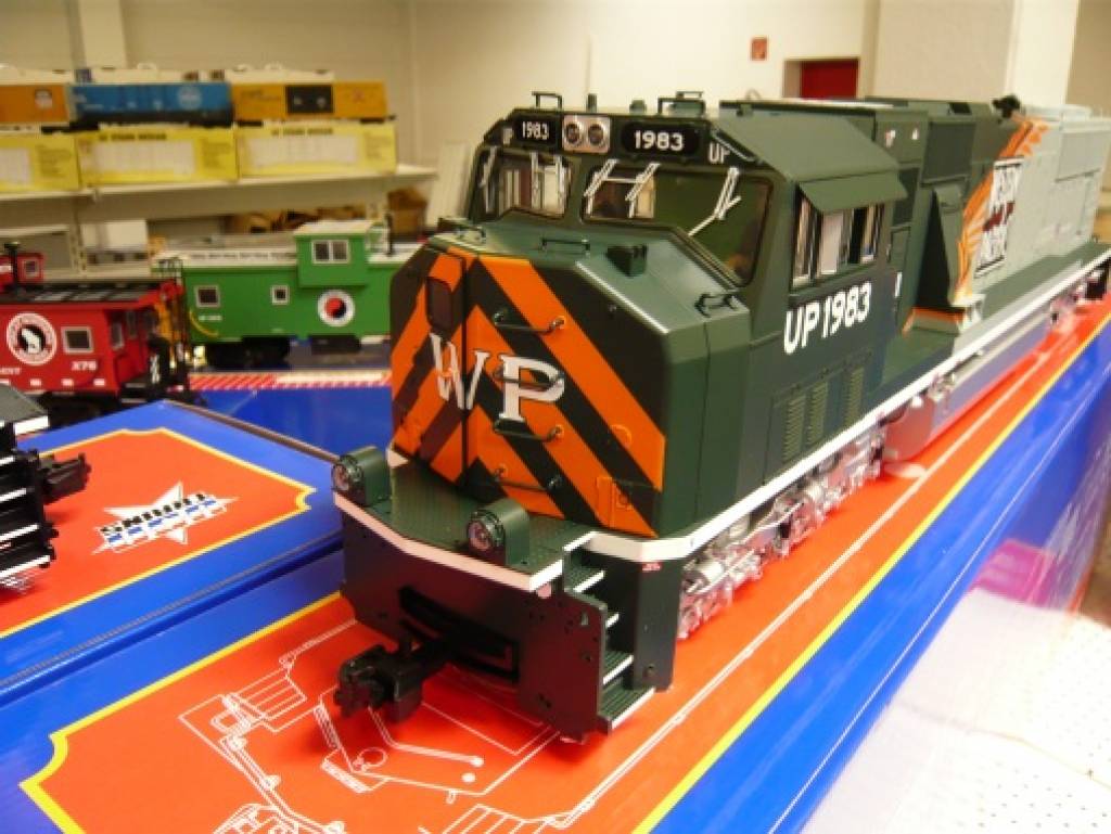 USA TRAINS SD 70 MAC UP Heritage/Western Pacific RAILROADS and more