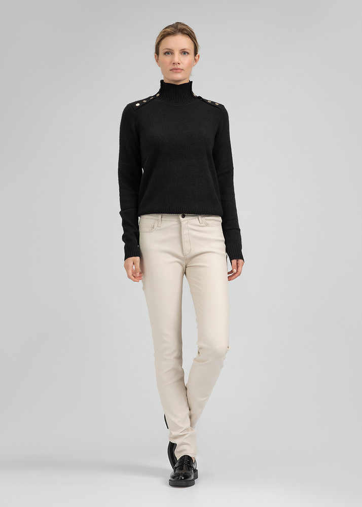 ZINGA Leather Damenlederjeans off WeiB contrast stitch Glattleder | AMALIA 6006 ZINGA Leather Damenlederjeans off WeiB contrast stitch Glattleder | AMALIA 6006