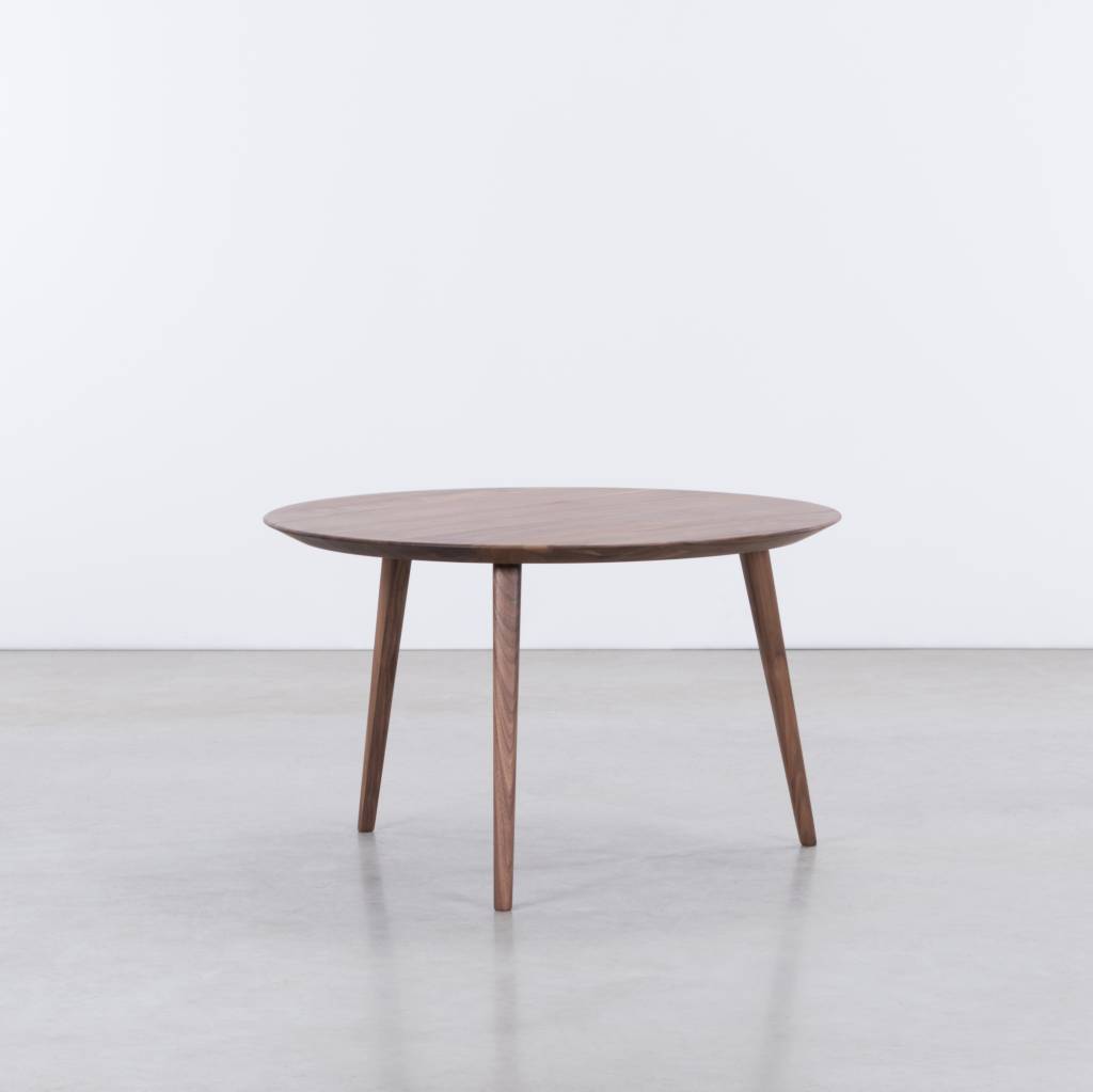 Savkse I Tomrer Coffee Table Round Walnut 3 Legs Sav Kse