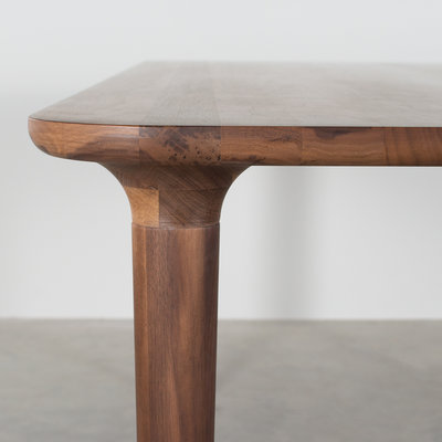 Sav & Okse Trumpet Table Walnut