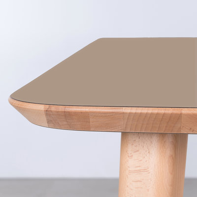 Sav & Okse Tomrer Tafel Leemgrijs Fenix Blad - Beuken Poten