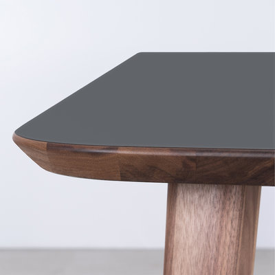 Sav & Økse Tomrer Table Basalt gray Fenix top - Walnut legs