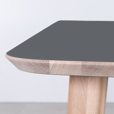 Sav & Økse Tomrer Table Basalt gray Fenix top - Oak Whitewash legs