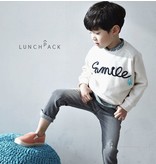 LUNCHPACK - Witte sweater met tekst SMILE