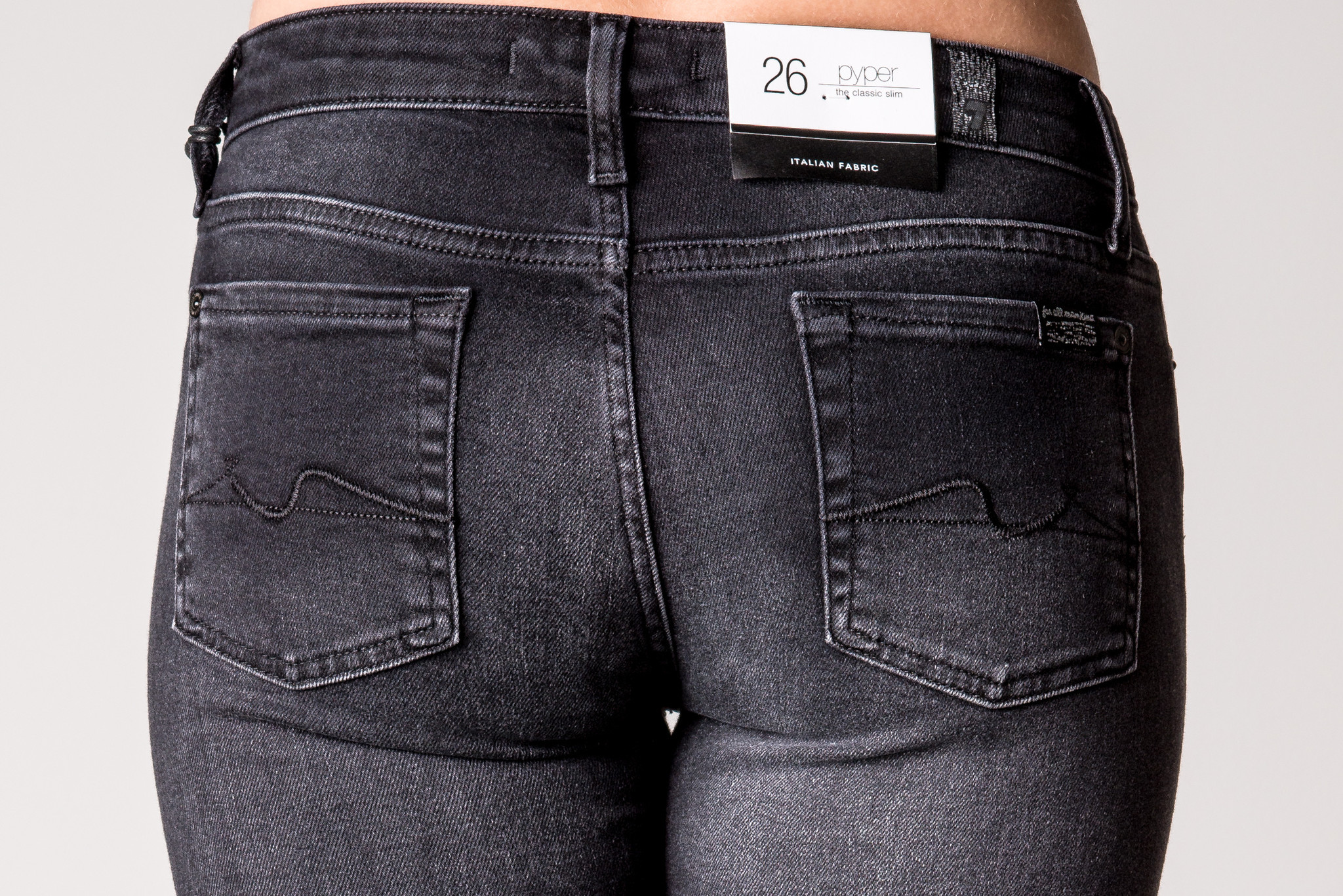 7 for all mankind pyper slim illusion