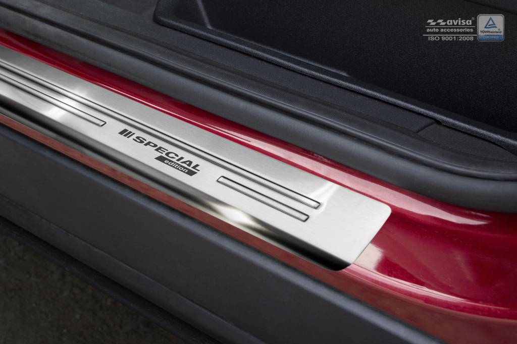 Einstiegsleiste Edelstahl für Ford Kuga II & II FL - Maluch Premium  Autozubehör