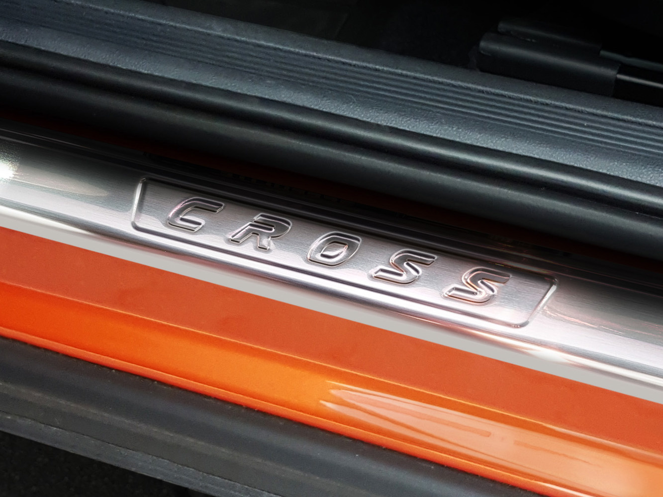 Edelstahl Carbon Ladekantenschutz für VW T-CROSS