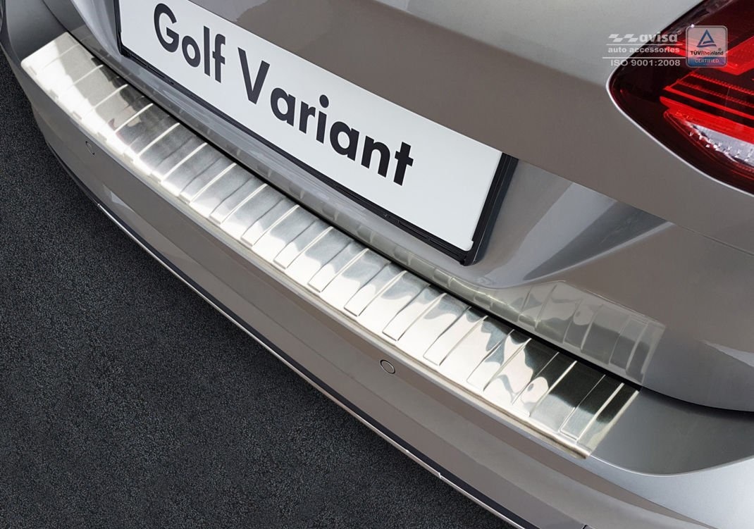 Carbon Ladekantenschutzleiste für VW Golf VII - Maluch Premium