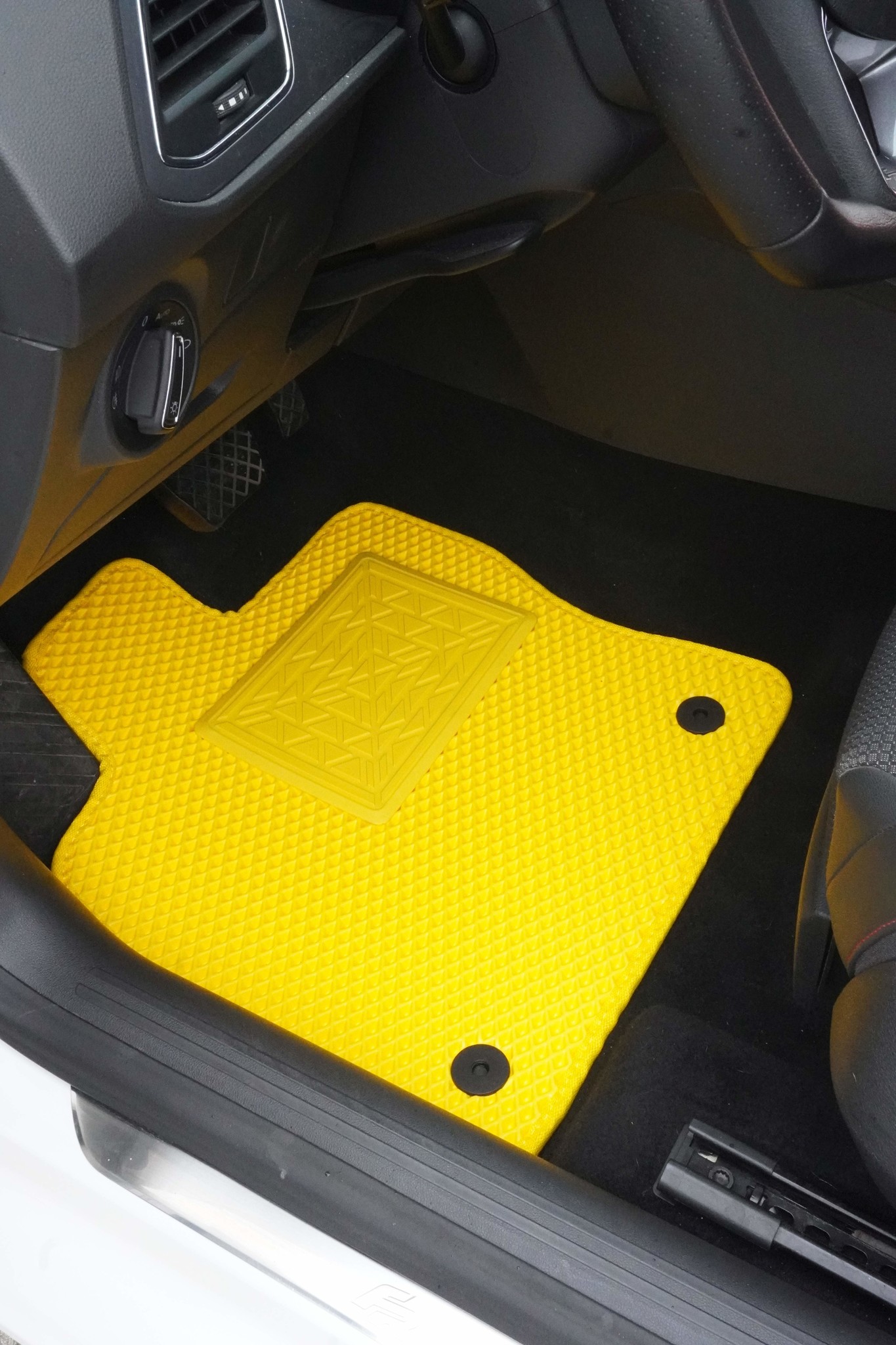 Passgenaue Kofferraumwanne für Kia Sportage II - Maluch Premium Autozubehör