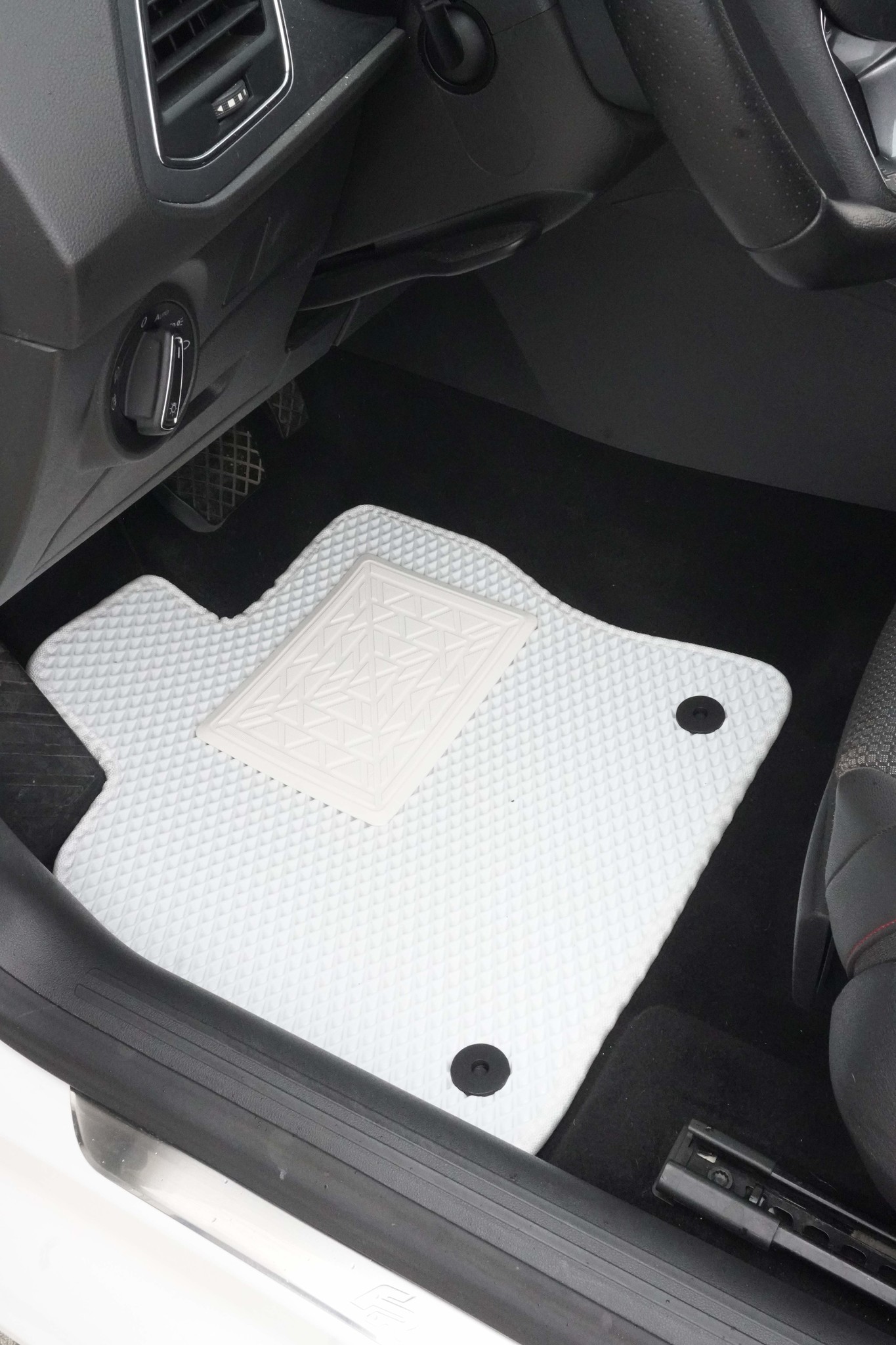Gummifußmatten Auto Element Gummimatten Passgenaue Fußmatten VW Touran (I) 2003-2010 (II) 2010-2015 7sitze. 6tlg, Schwarz KOCX-FAHRERVW31 Ersatzmatte