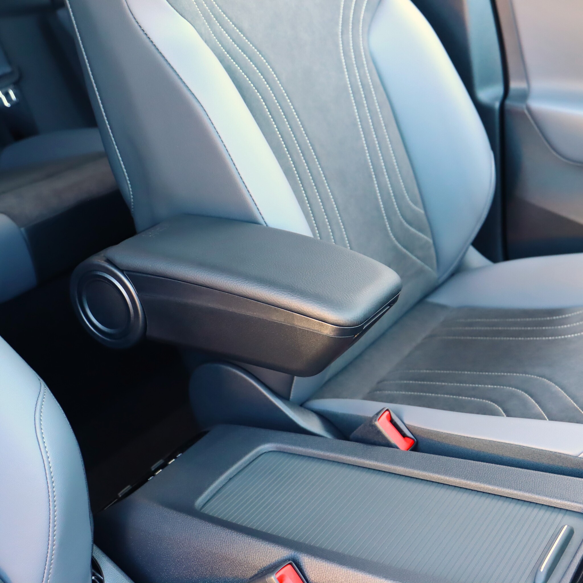 Armster Mittelarmlehne für Ford Focus IV - Maluch Premium Autozubehör