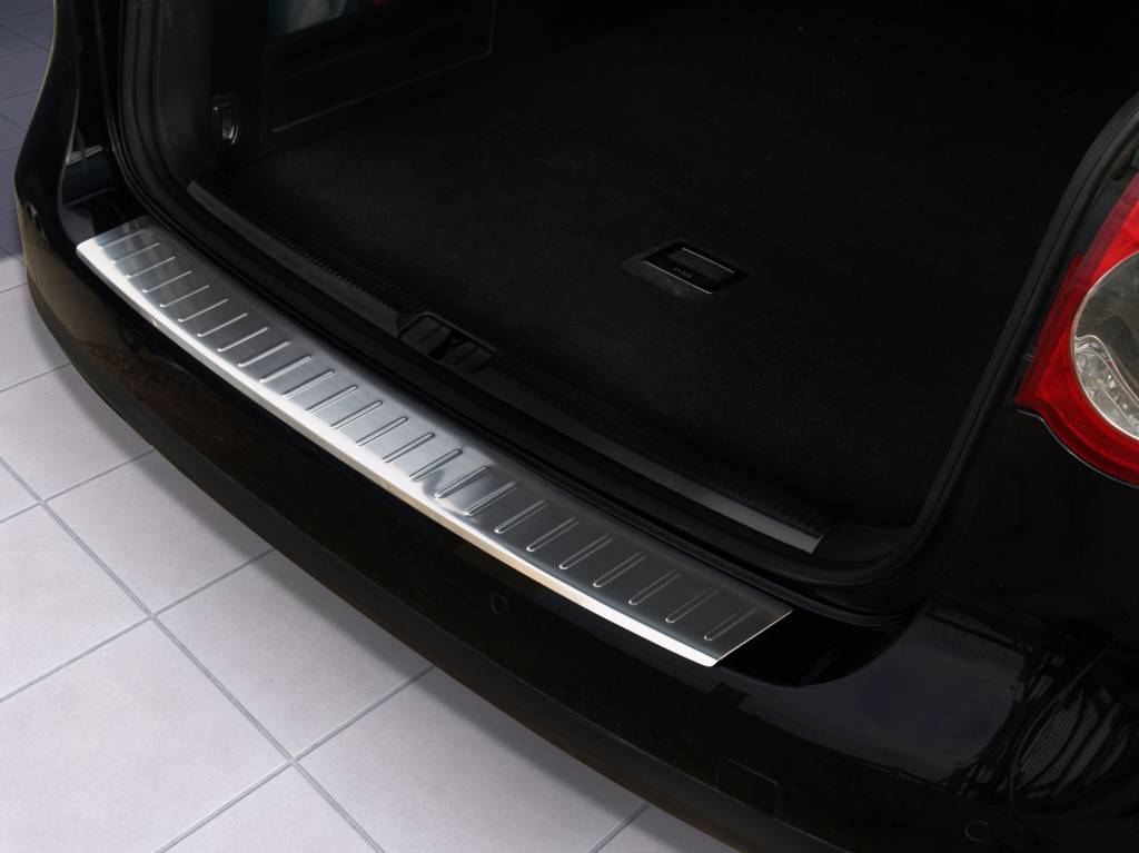 Ladekantenschutz für VW Passat Variant B6 - Maluch Premium Autozubehör