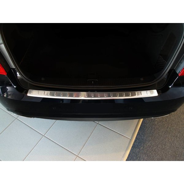 W205 AMG Stoßstange Hinten Ladekantenschutz Für Mercedes C-Klasse Mercedes W205 Grill