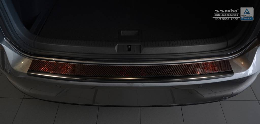 Carbon Ladekantenschutzleiste für VW Golf VII - Maluch Premium Autozubehör