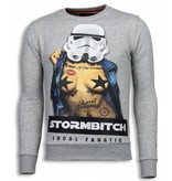 Local Fanatic Stormbitch - Rhinestone Sweater - Licht Grijs