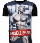 Local Fanatic Muscle Shark Rock - Digital Rhinestone T-shirt - Zwart