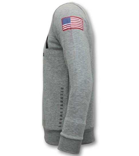 Local Fanatic Exclusieve Sweater Heren - Nasa American Flag - Grijs