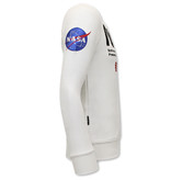 Local Fanatic Heren Sweater - NASA International - Wit