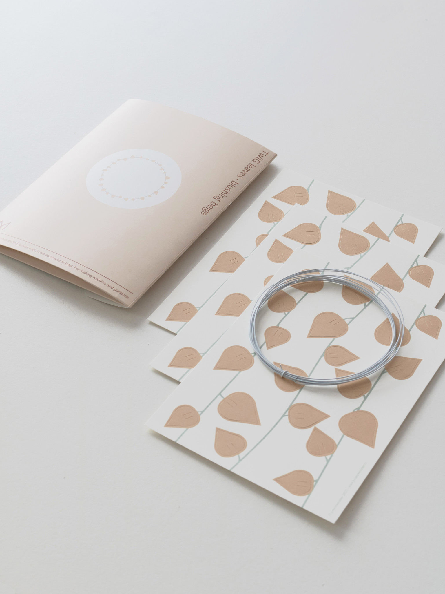 TWIG leaves - blushing beige