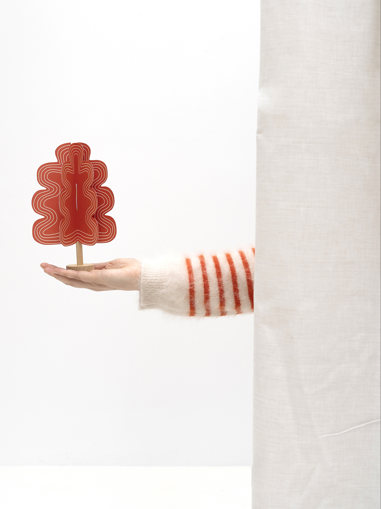 OAK tree - red  | eikenboompje van papier met houten stam, DIY set