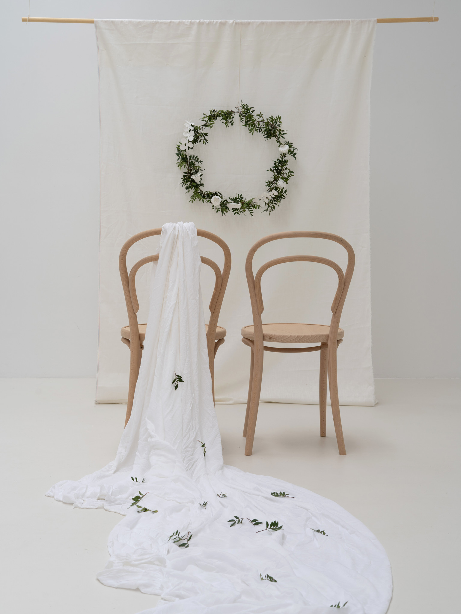 FIELD flowers – small white | four white paper flowers DIY kit