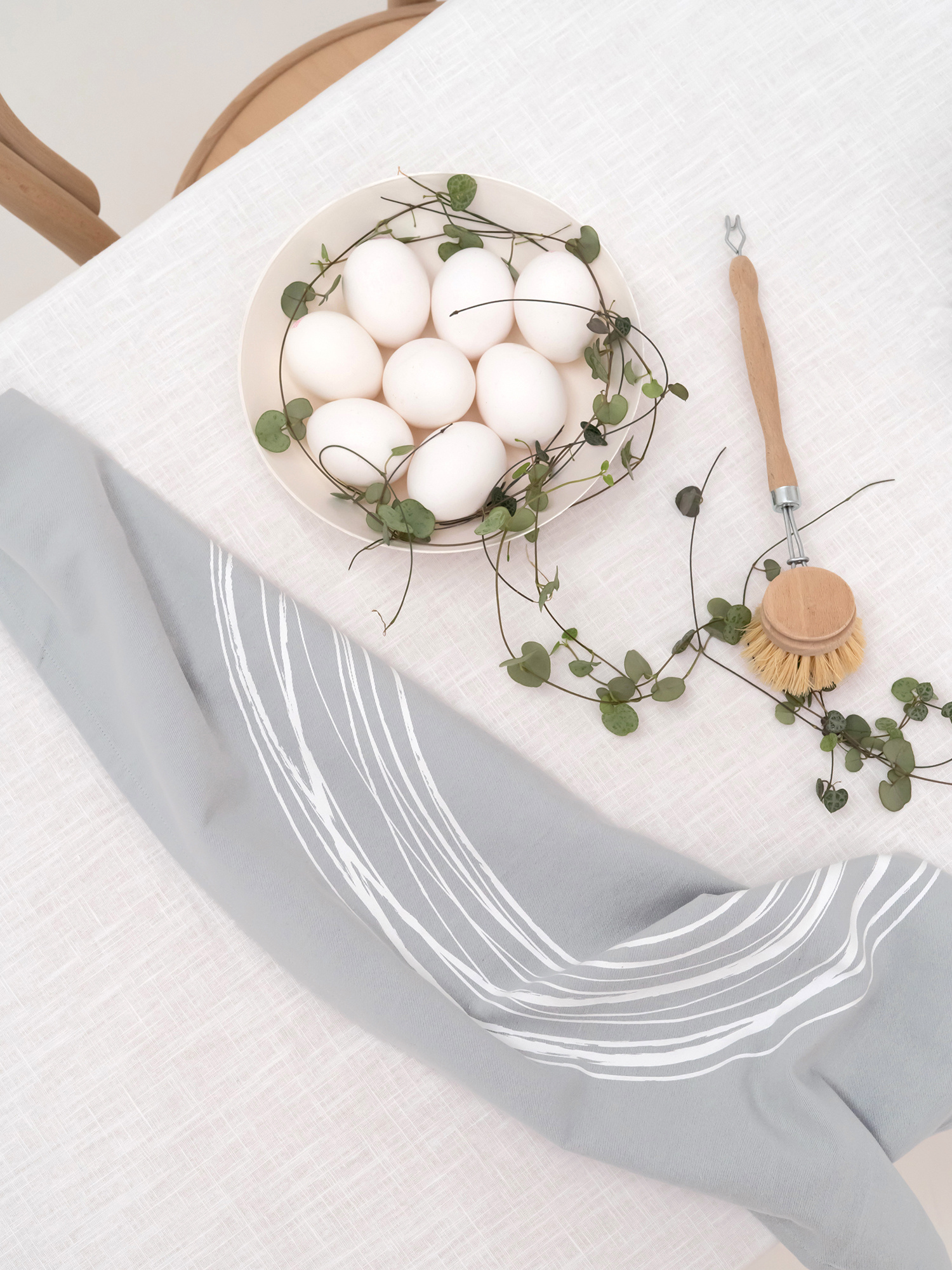 EGG tea towel | certified GOTS organic cotton kitchen towel with egg print