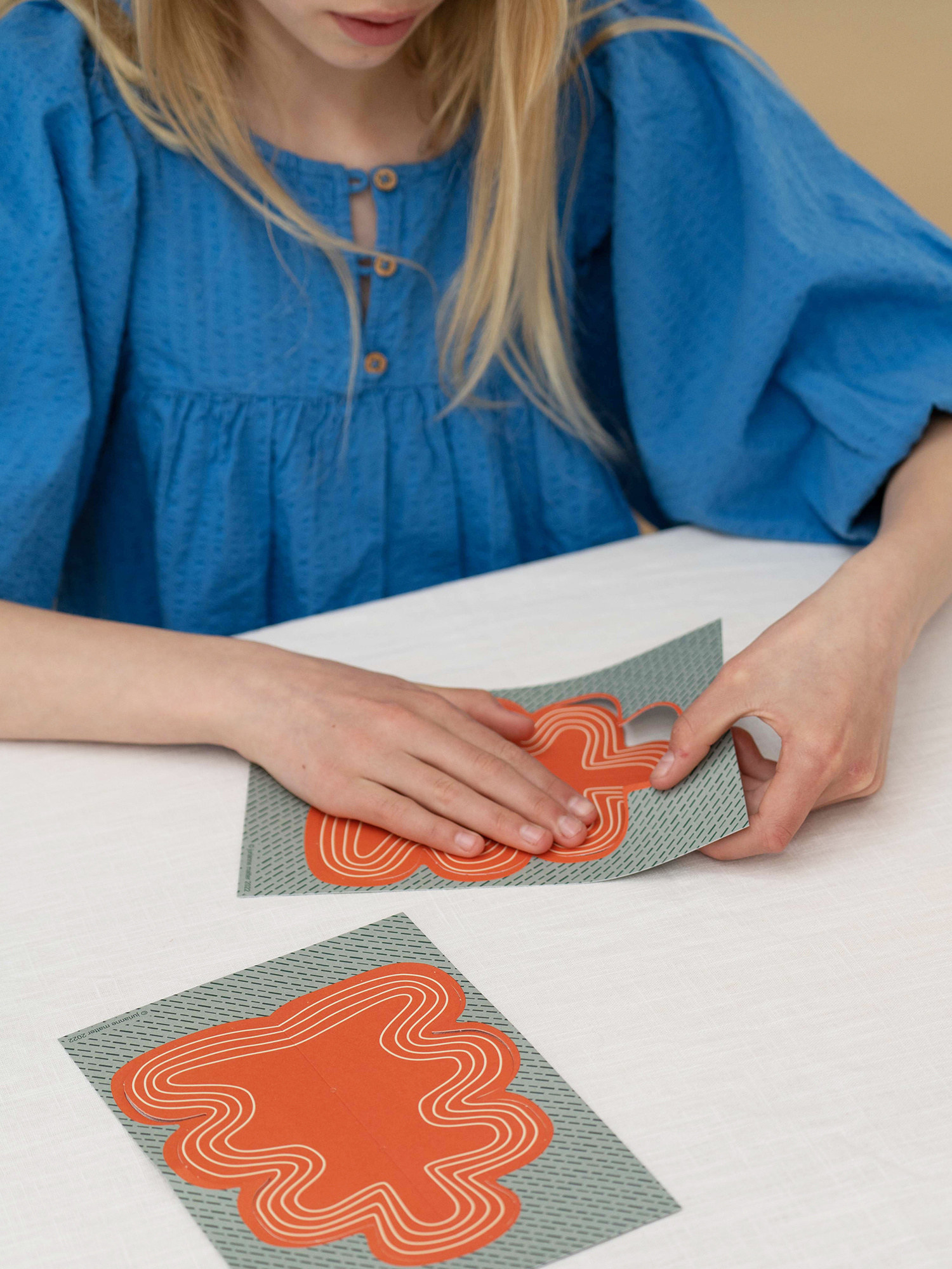 OAK tree - red  | eikenboompje van papier met houten stam, DIY set