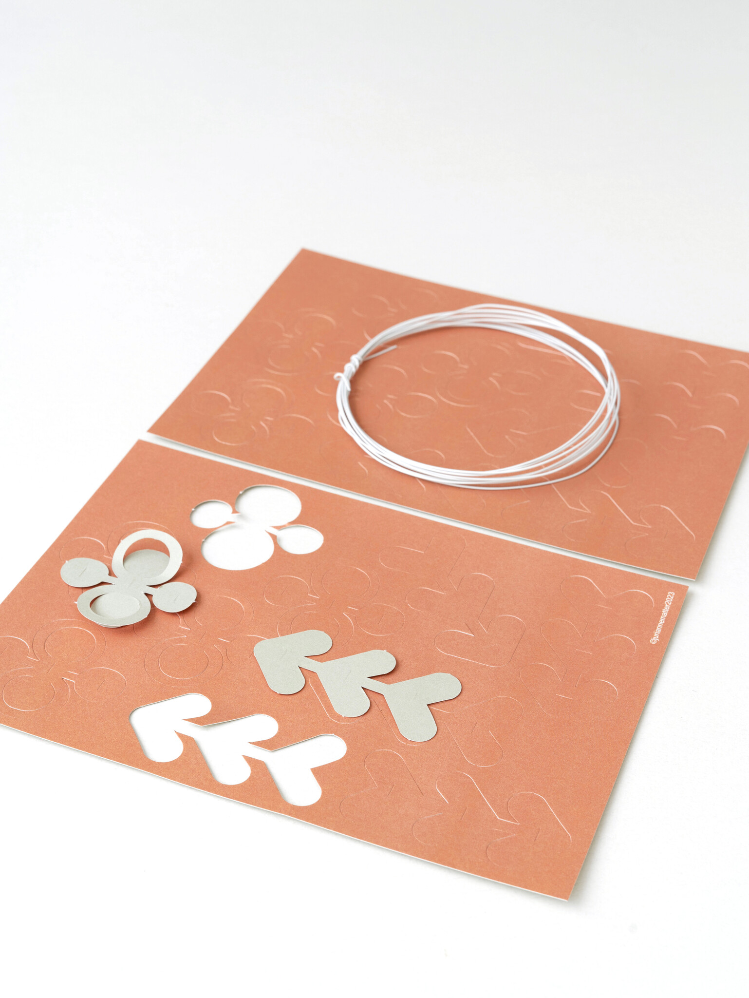 FOLK ornaments - terra-green | 20 two-tone paper ornaments, DIY kit