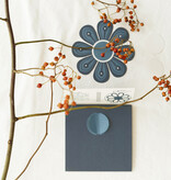 MAGIC flower antique | papieren bloem die zich opent op water