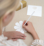 MAGIC flower white | papieren bloem die zich opent op water