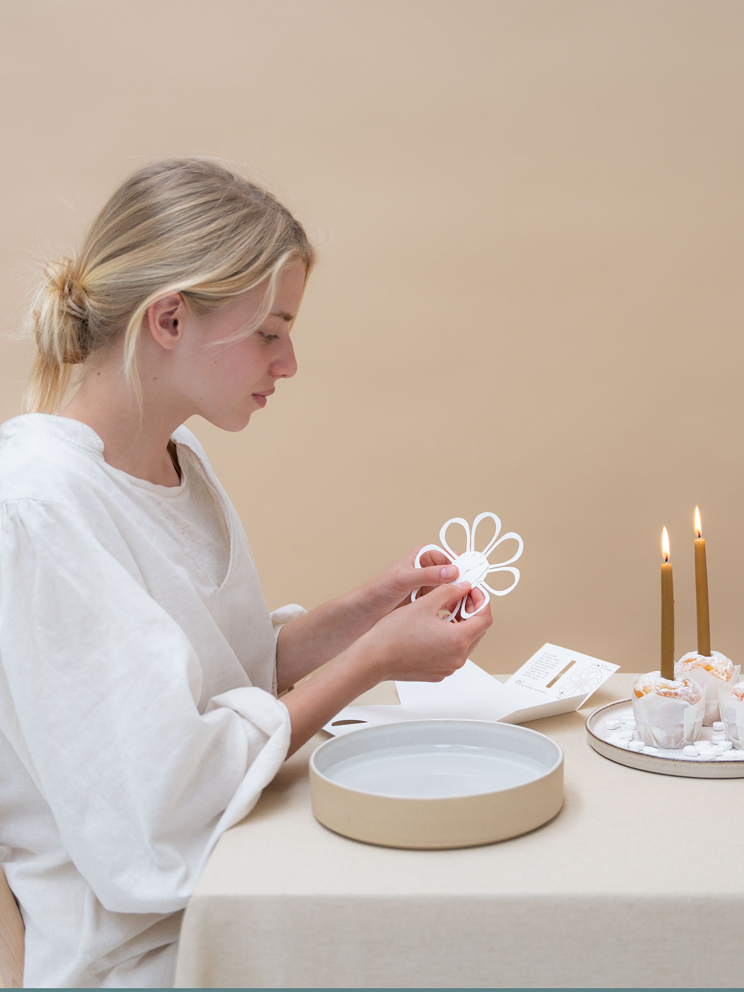 MAGIC flower white | papieren bloem die zich opent op water