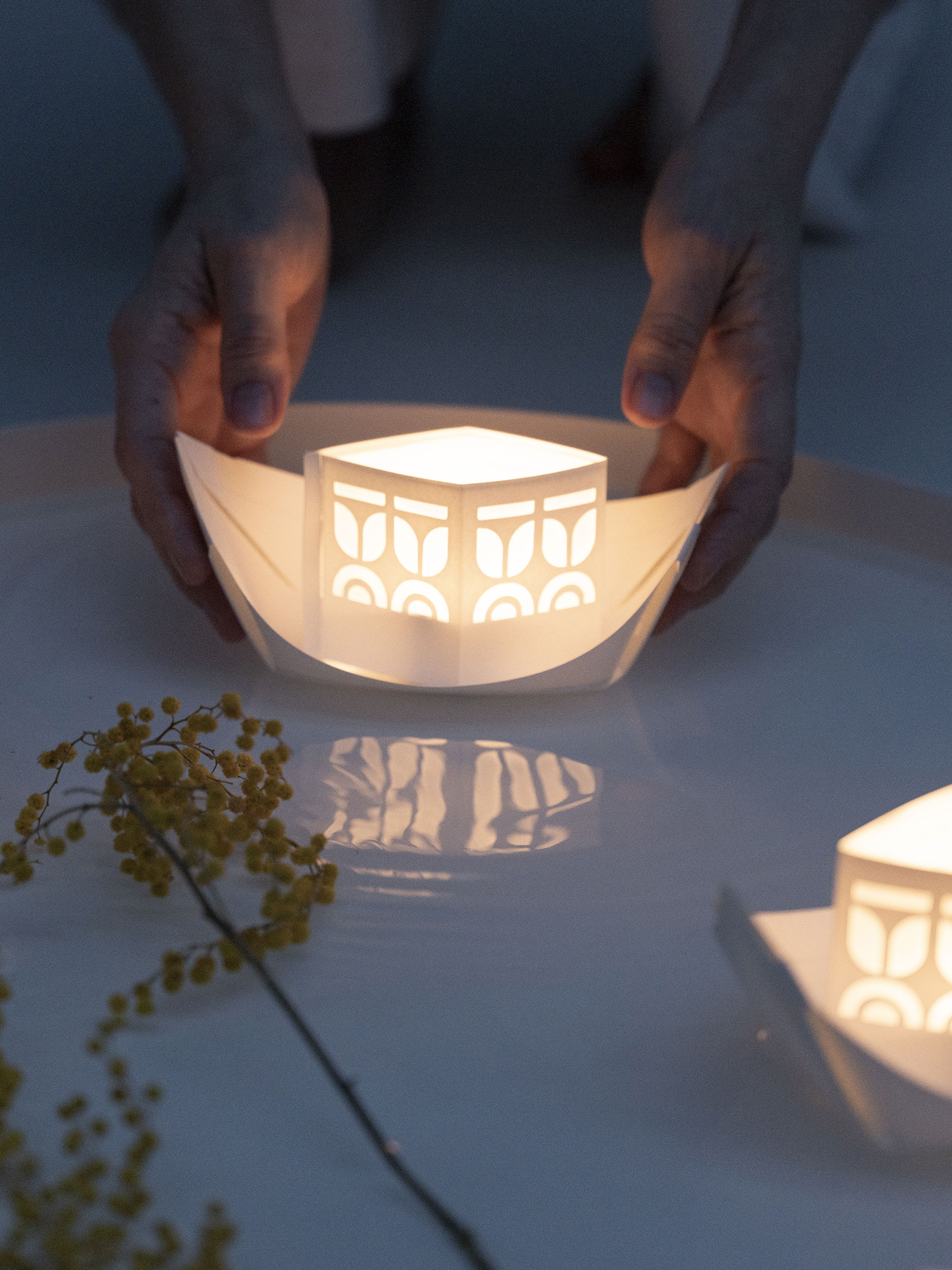 FLOAT - 3 lightboats | three floating paper candle boats for a light ritual