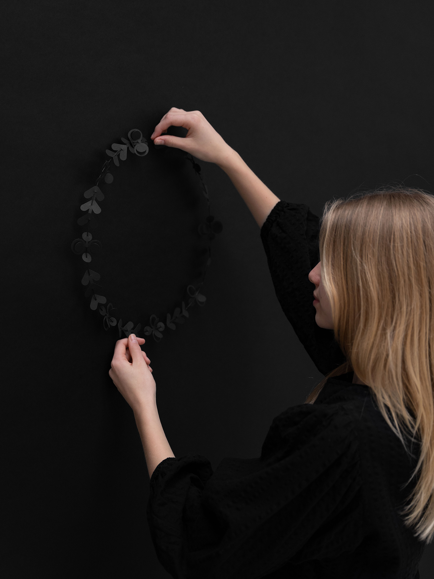 FOLK ornaments - black