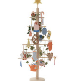 Jurianne Matter ADVENT tree - houten boompje als Adventkalender met voor elke dag van december een ornamentje van dik papier.