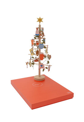Jurianne Matter ADVENT tree