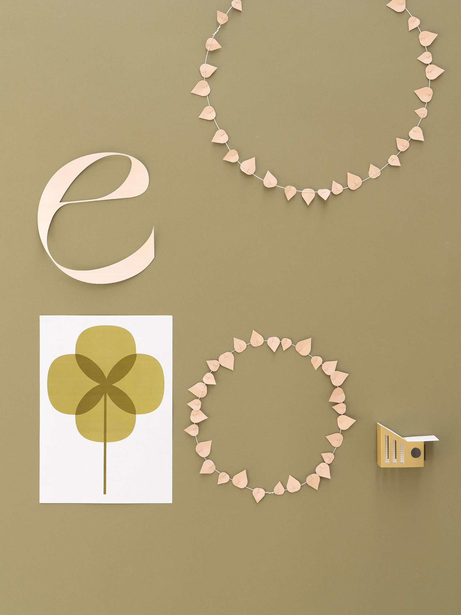 TWIG leaves - blushing beige
