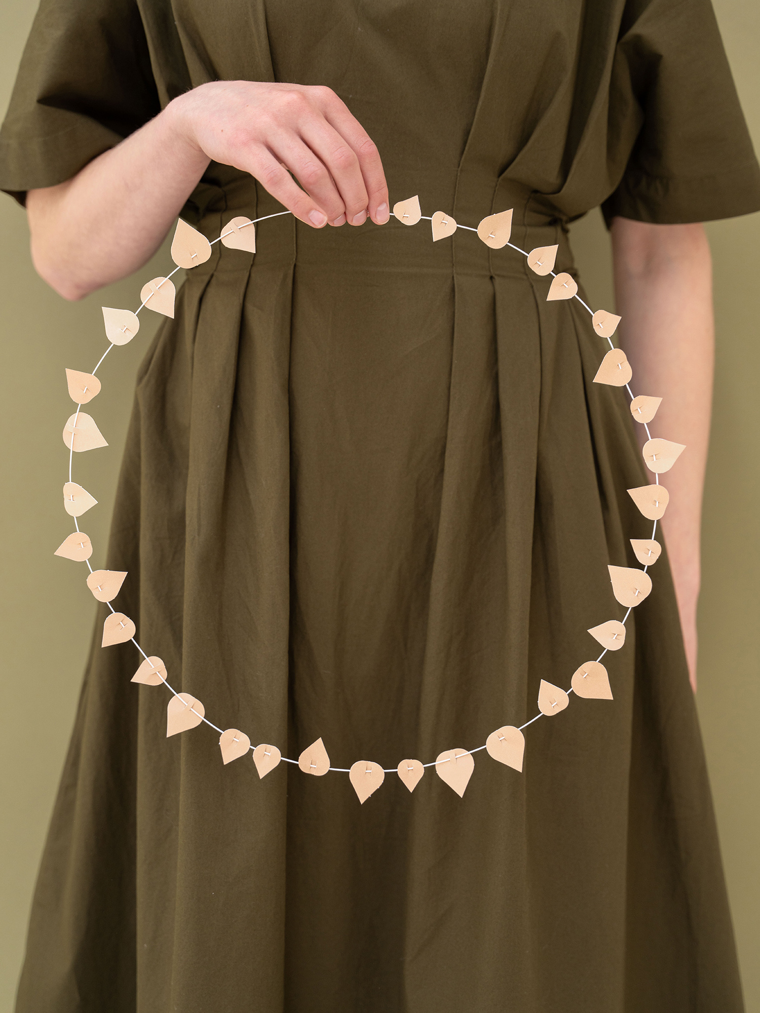 TWIG leaves - blushing beige