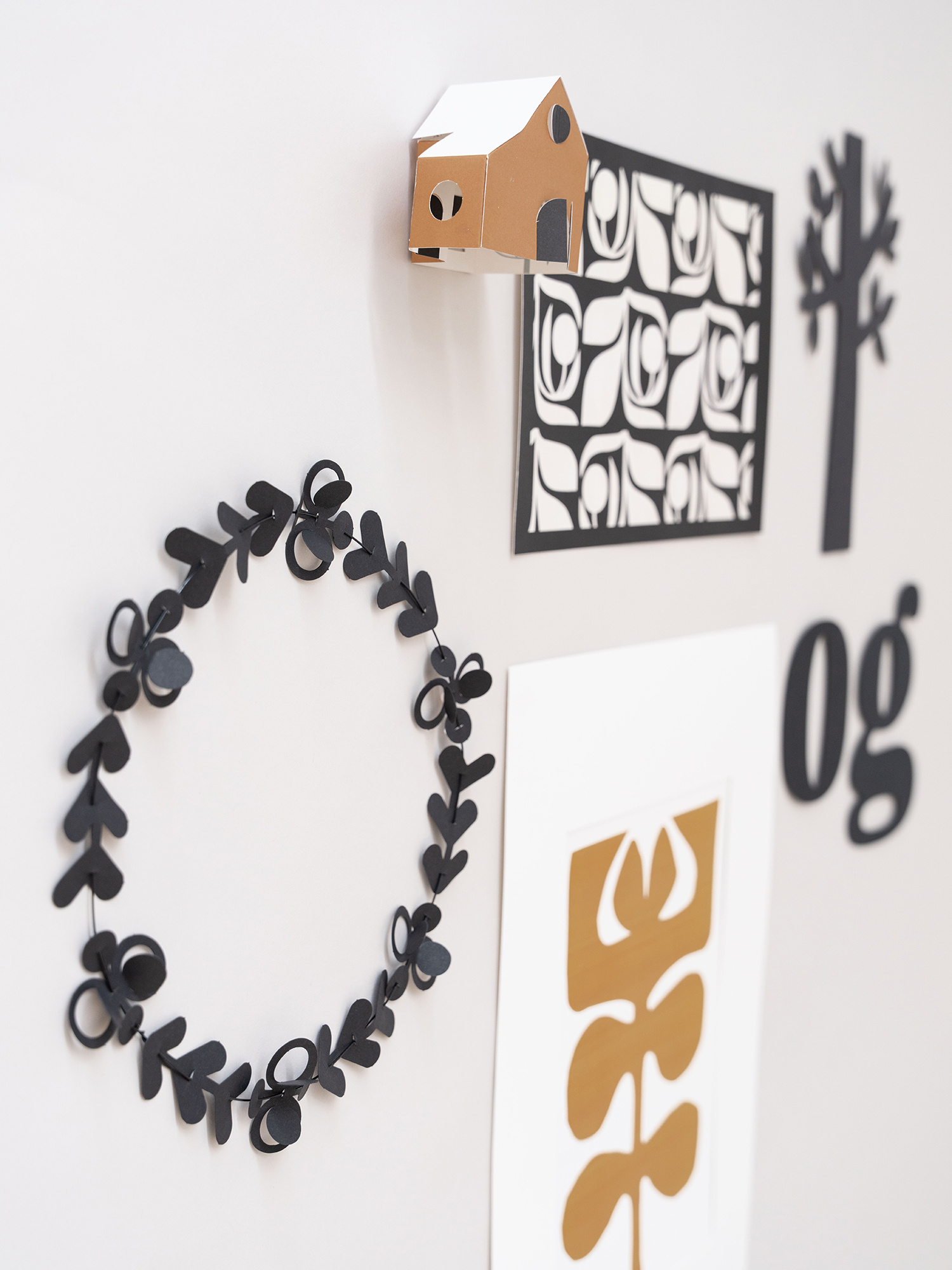 FOLK ornaments - black