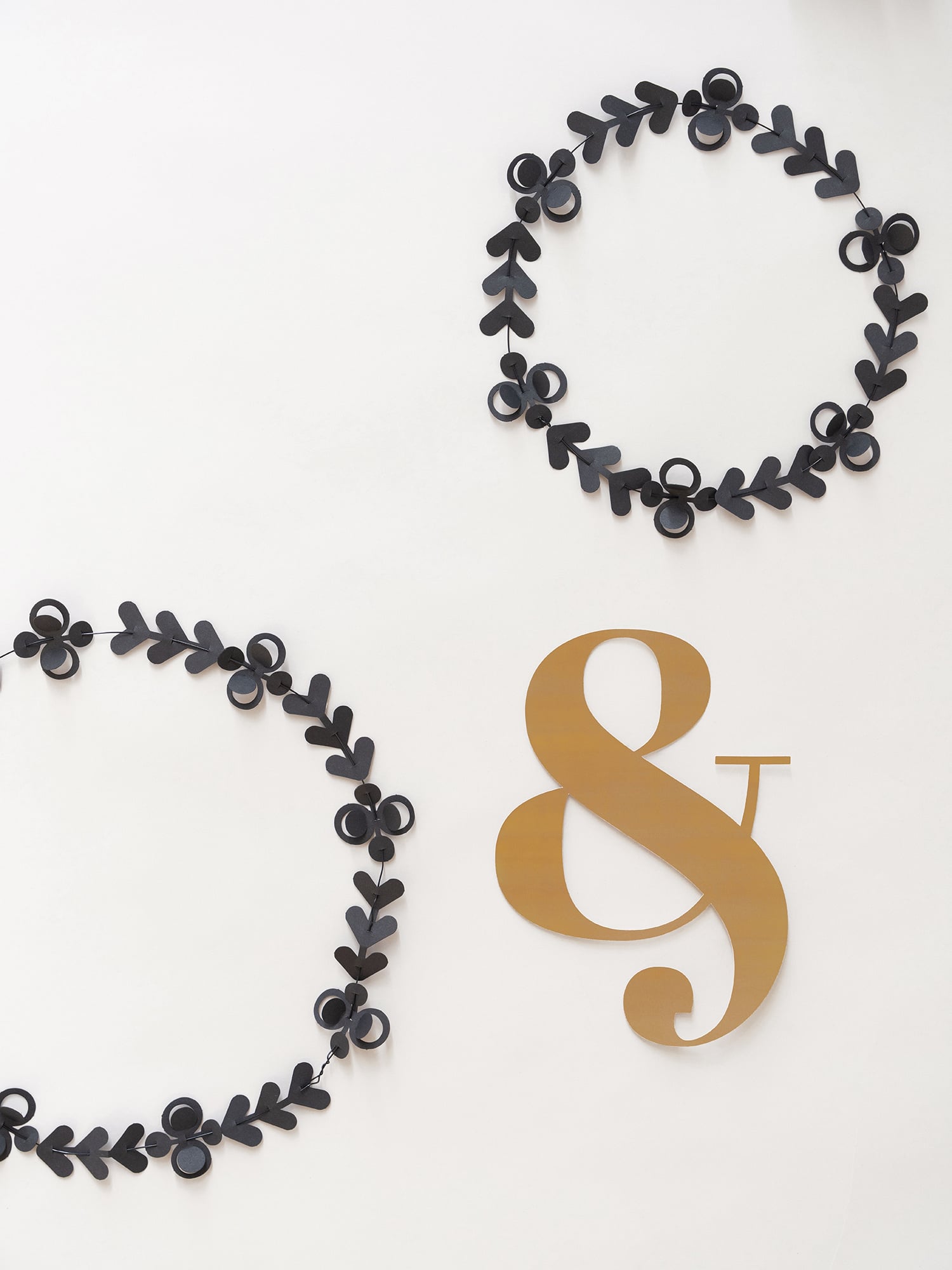 FOLK black | DIY set met 20 zwarte papieren ornamenten