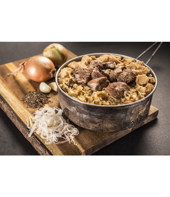 Adventure Menu Pork with dumplings and cabbage