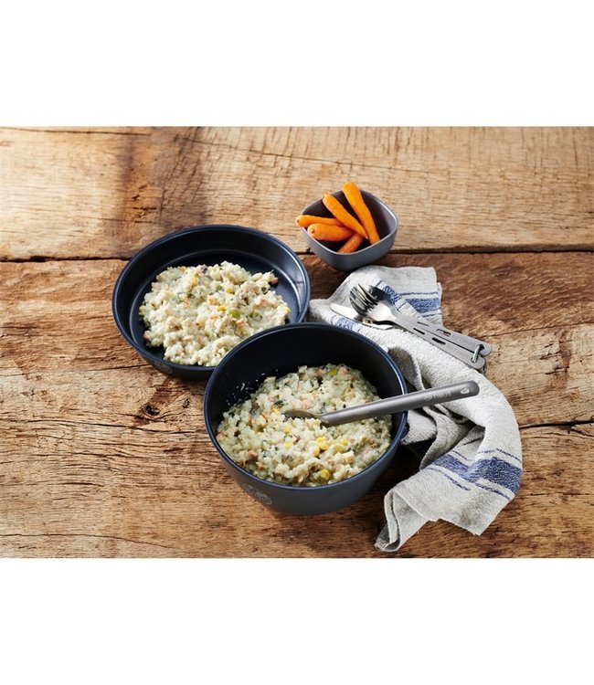 Trek 'n Eat Chicken with creamy vegetables and rice PS1000+