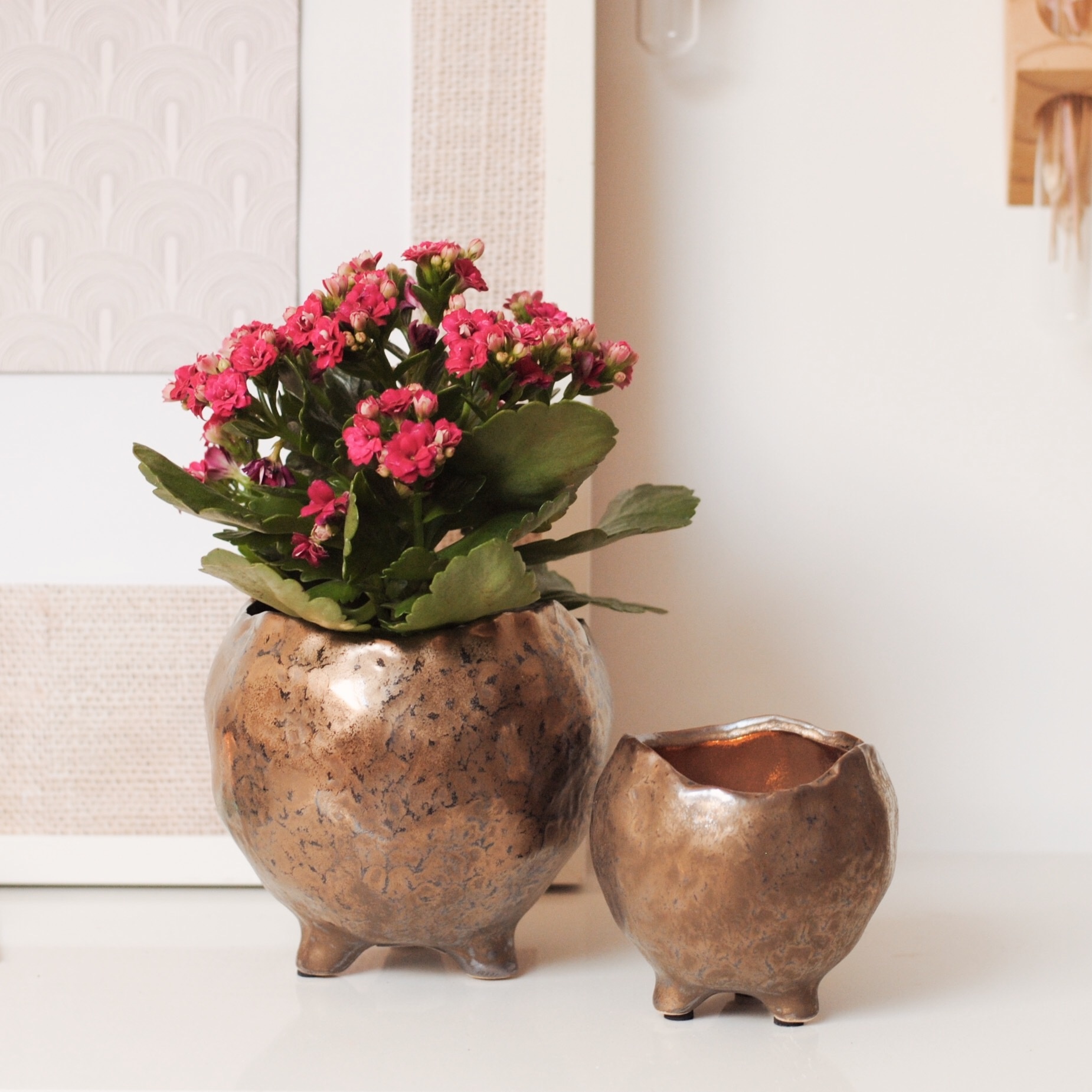 BRONZE PLANTER - LARGE