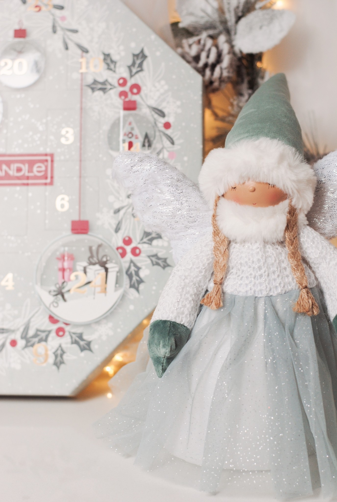 Yankee Candle Advent Wreath Calendar Beauty Bobs yankee-candle-advent-wreath-calendar-beauty-bobs