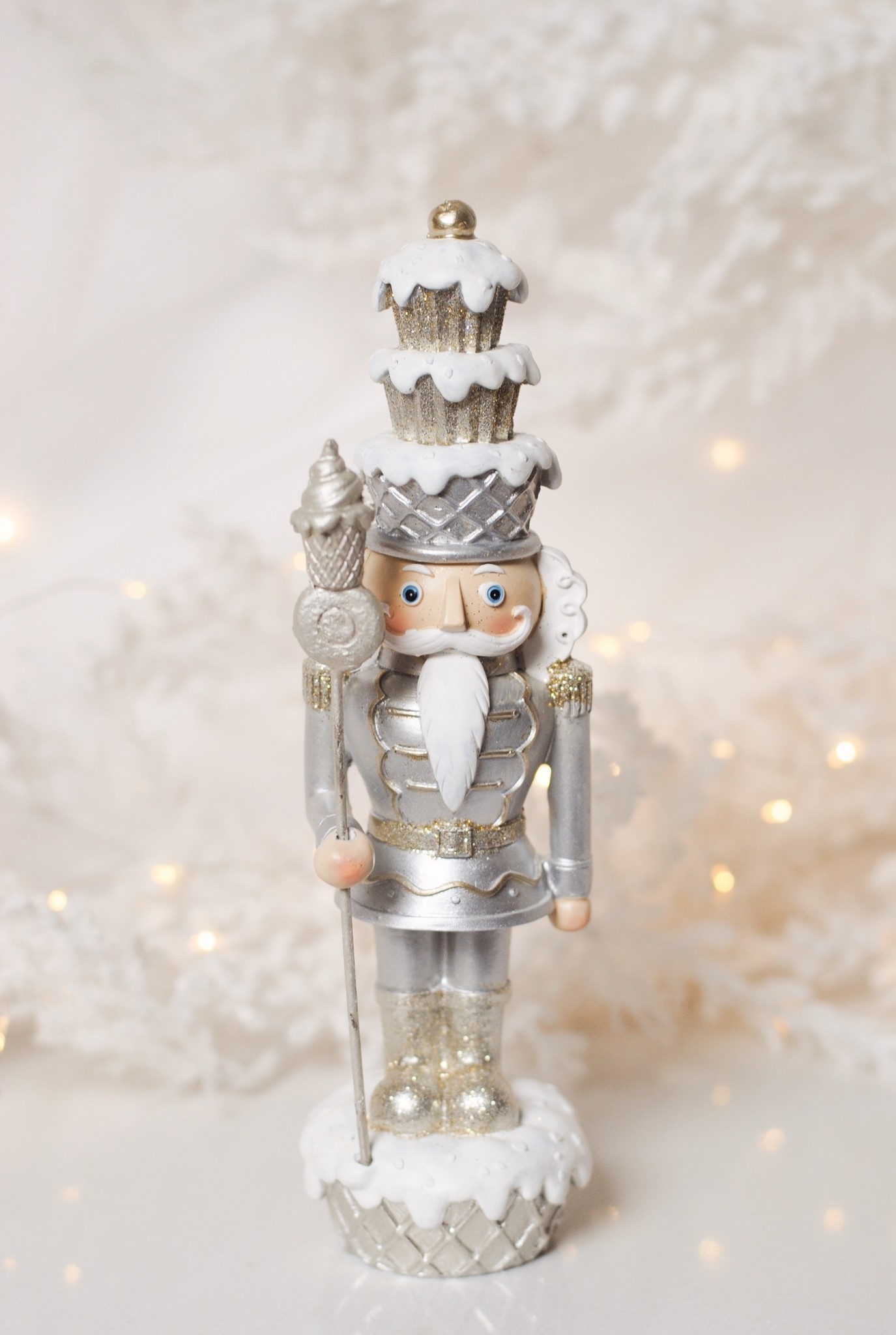 SWEET NUTCRACKER I (SILVER)