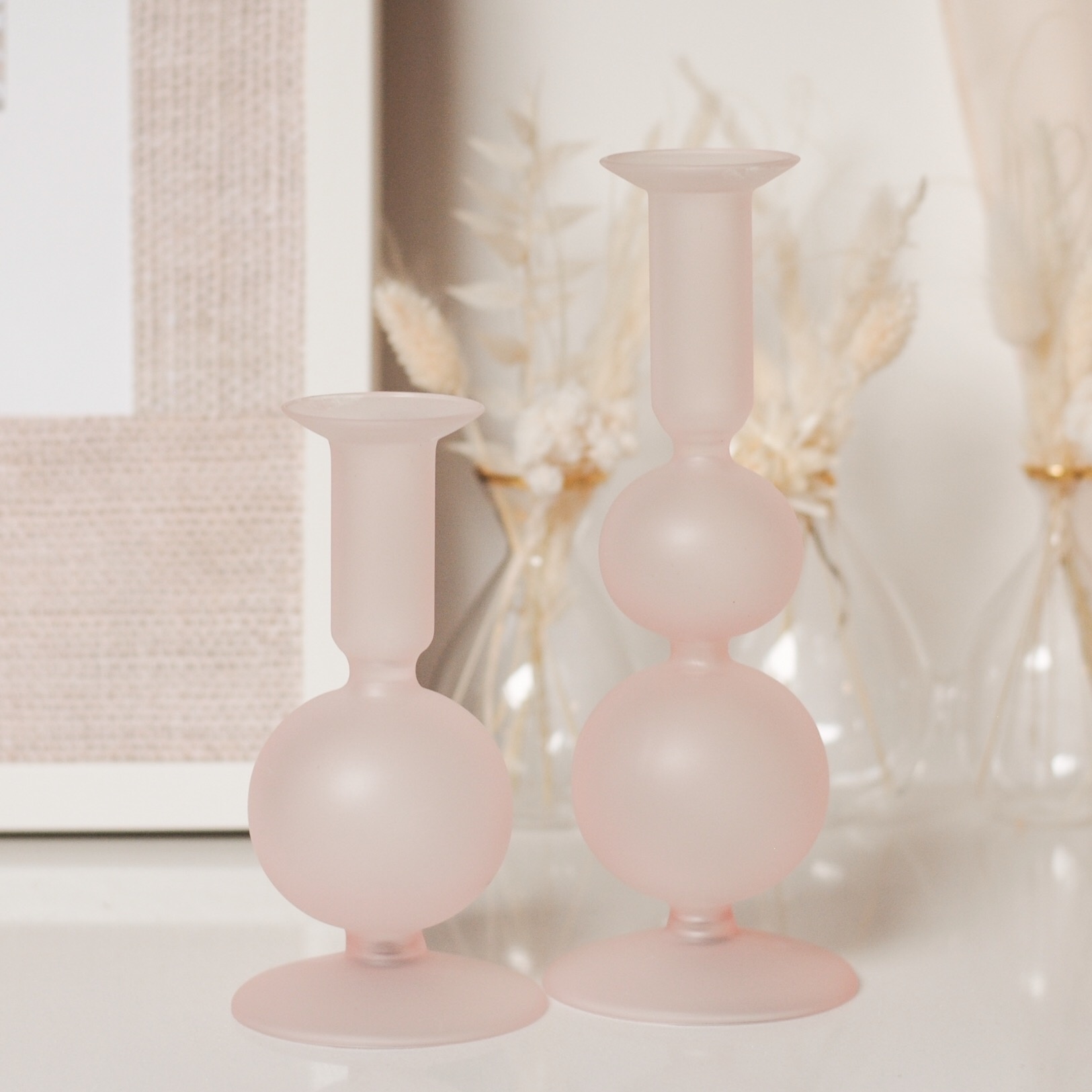 LAATSTE STUK! SOFT MATTE PINK GLASS CANDLE HOLDER - MEDIUM