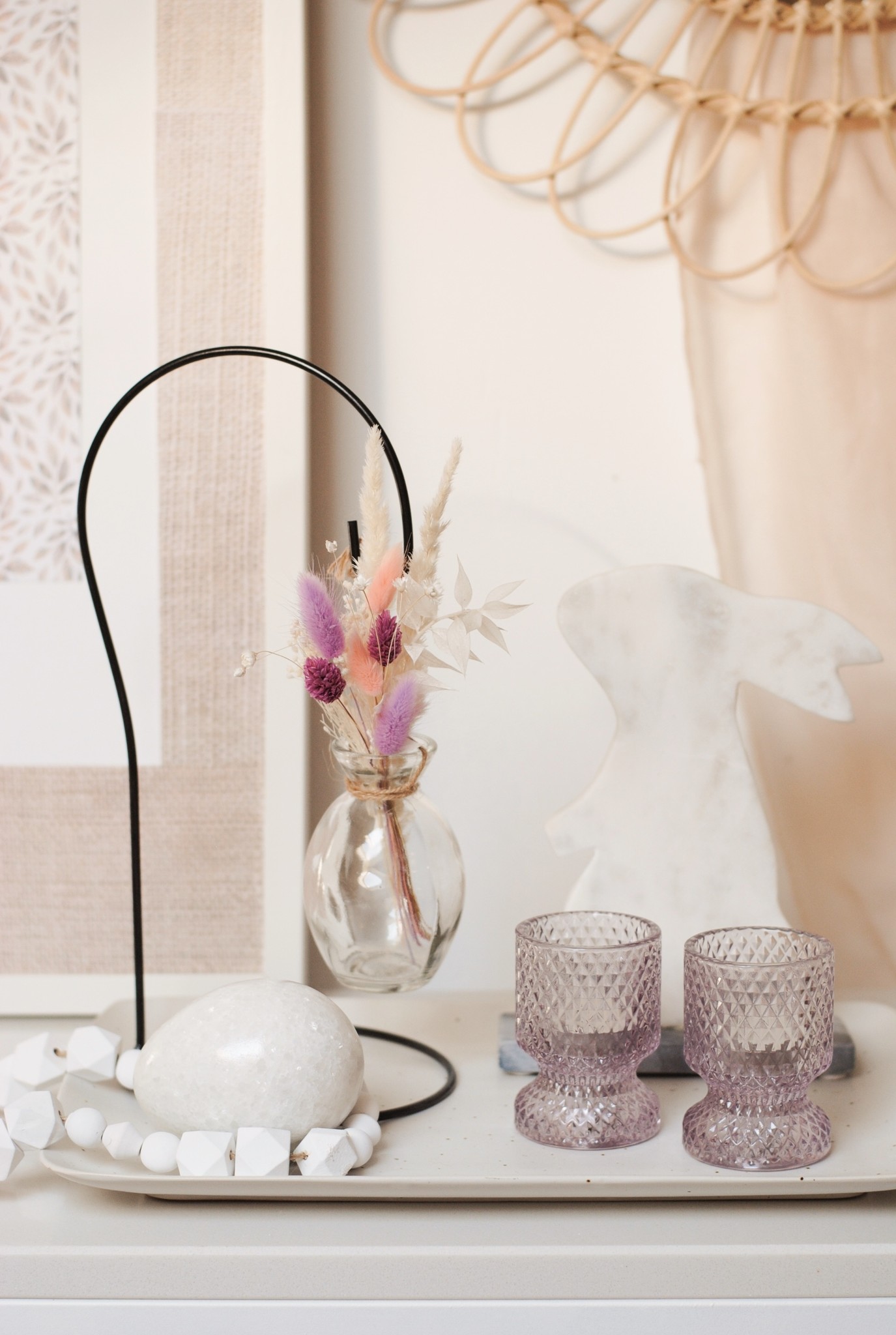 A TOUCH OF COLOR - HANGING VASE & FLOWERS