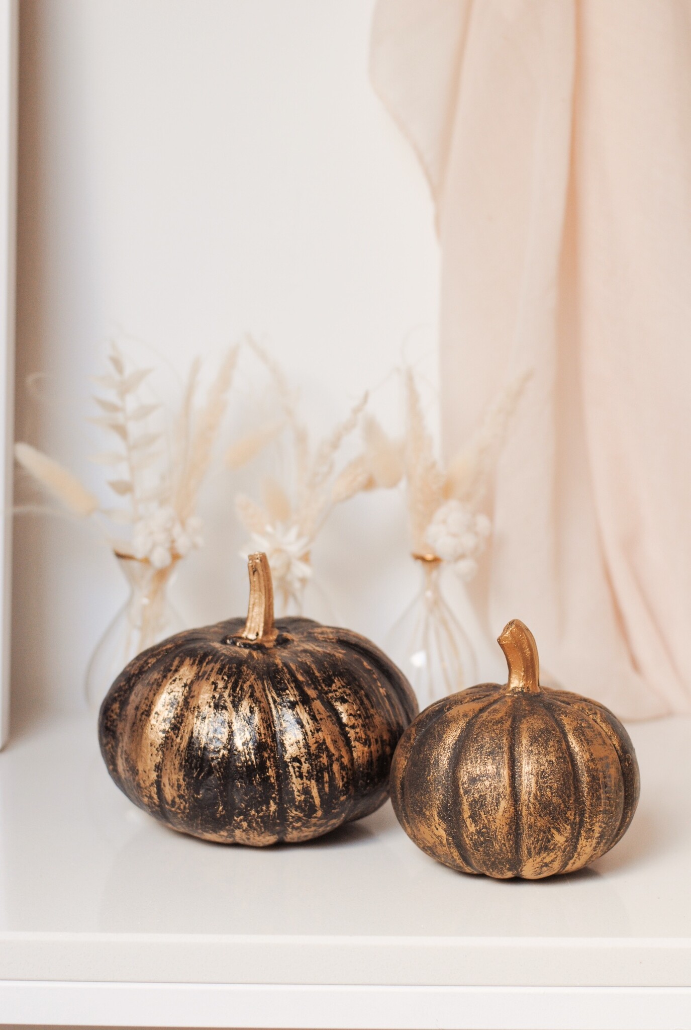 BLACK & GOLD PUMPKIN - SMALL